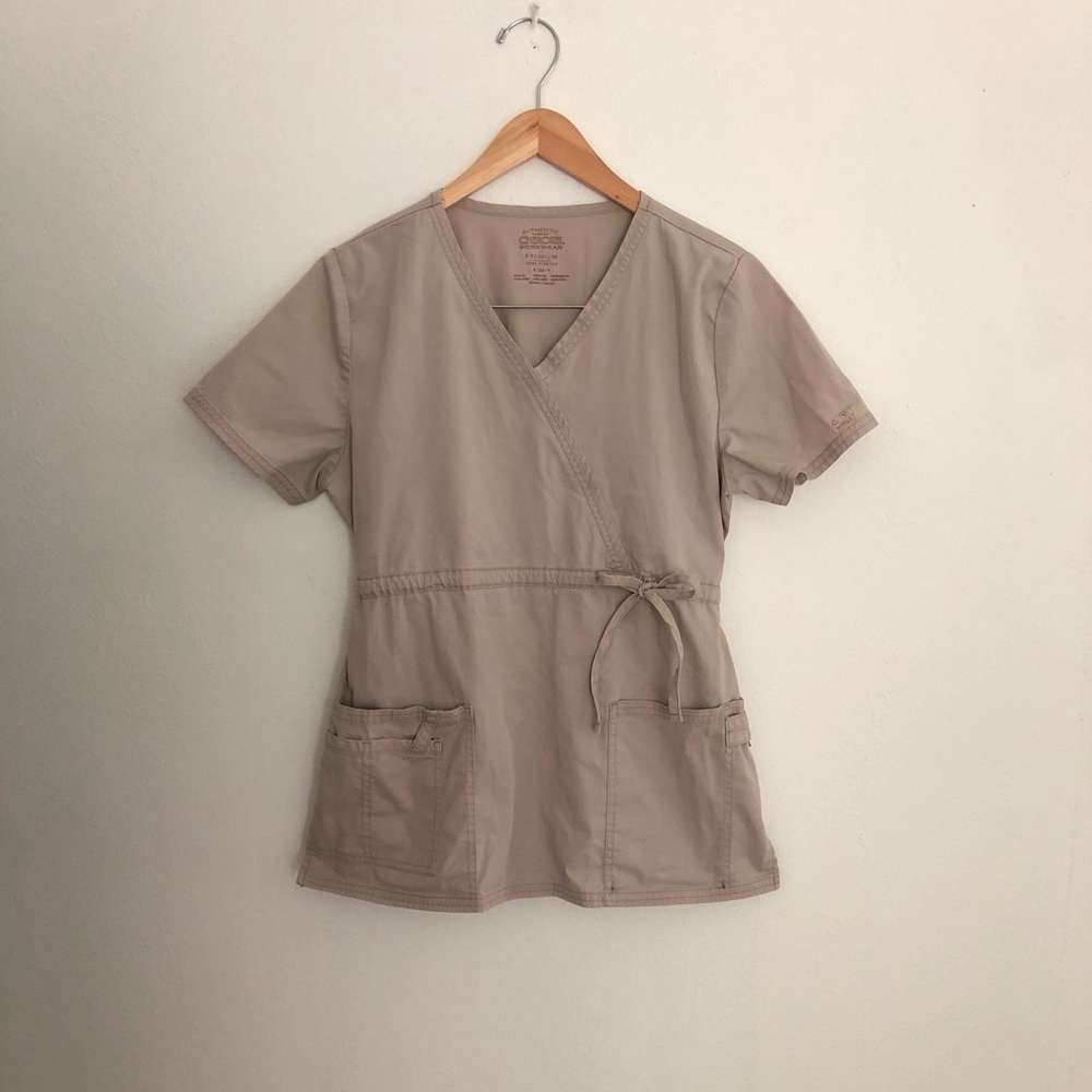 Cherokee tan/khaki scrub top